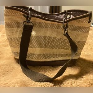 New thirty one shoulder bag/purse